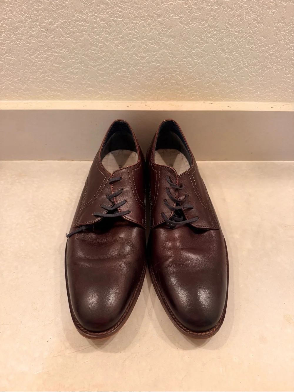 Modern Fiction dark leather